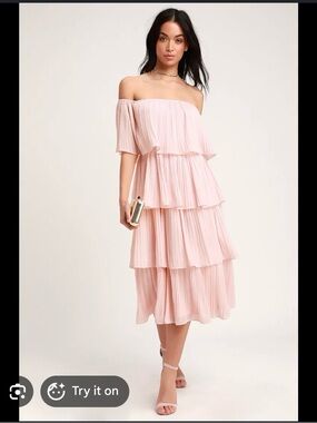 2 FOR 1 Off-Shoulder Tiered Pleated Midi Dress in Blush Pink